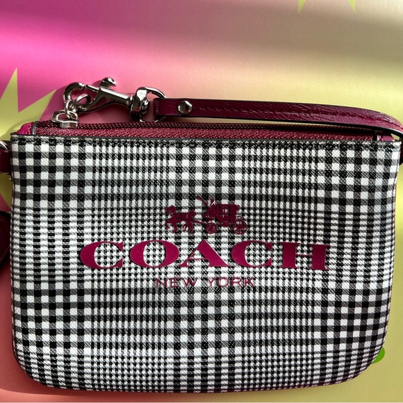 Vintage Coach Peyton Glen Plaid Wristlet - Picture 2 of 4